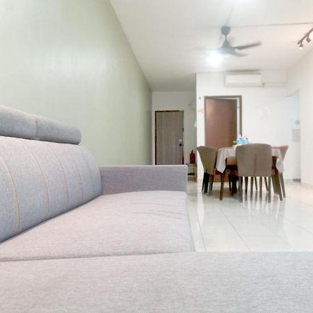 Putatan Platinum Apartment With Pool Kota Kinabalu Dış mekan fotoğraf